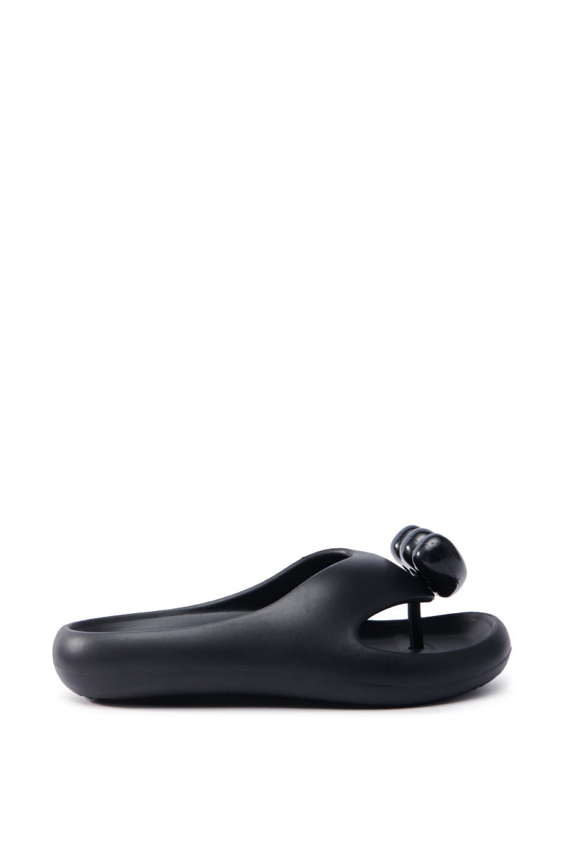 AKIRA COMPASSION BLACK SANDAL
