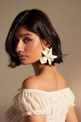 NEVER SETTLE EARRING