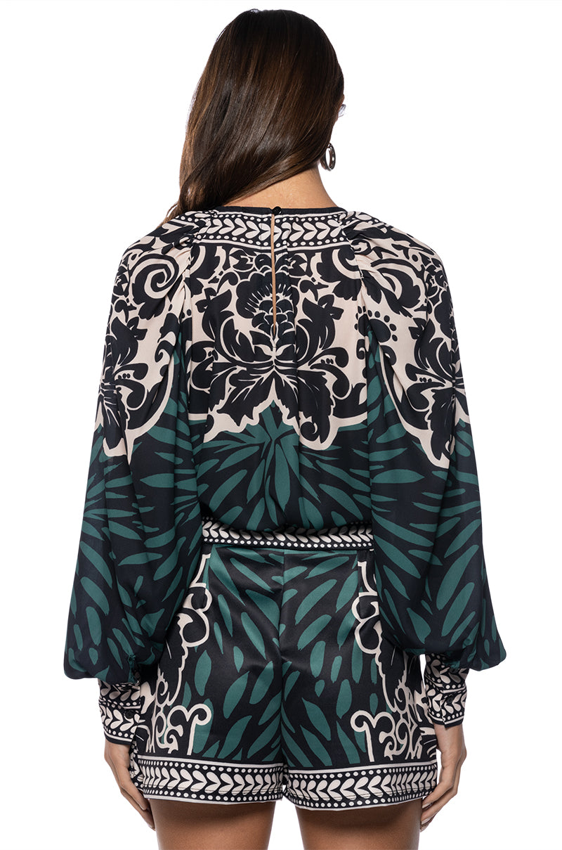 LATER BABY PRINTED BLOUSE AND SKORT SET